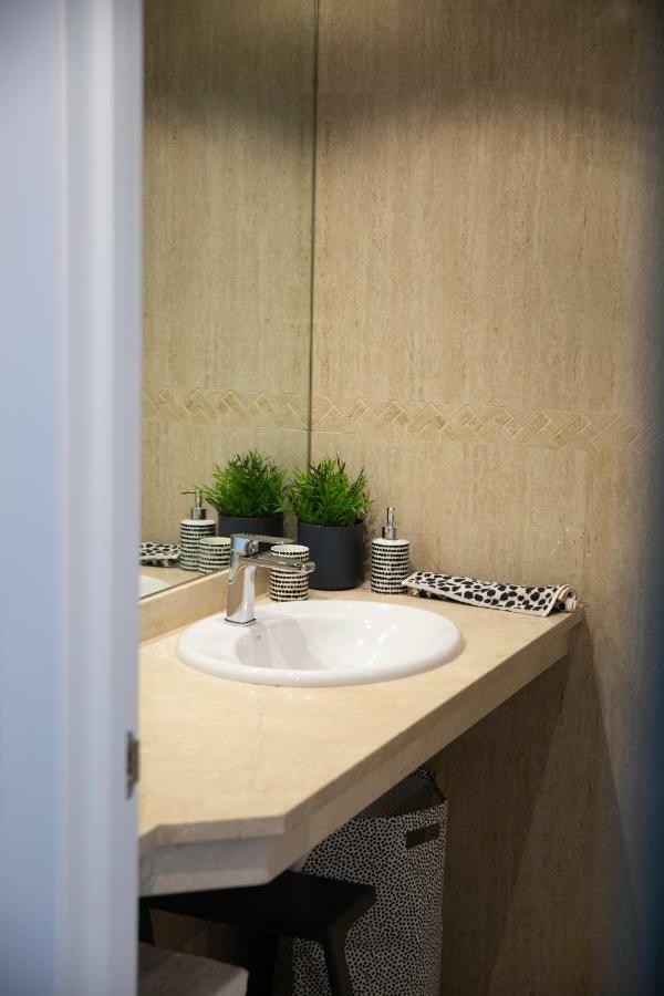 Home2Book Stunning&Design Apartment Santa Cruz Esterno foto